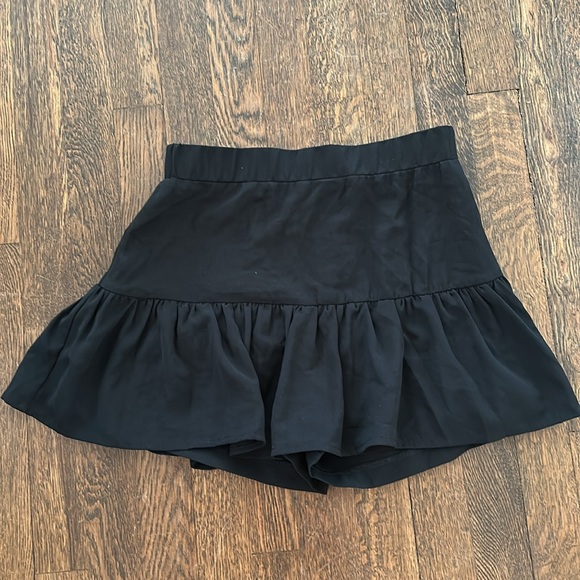 Black Ruffled Mini Skort - Picture 2 of 5